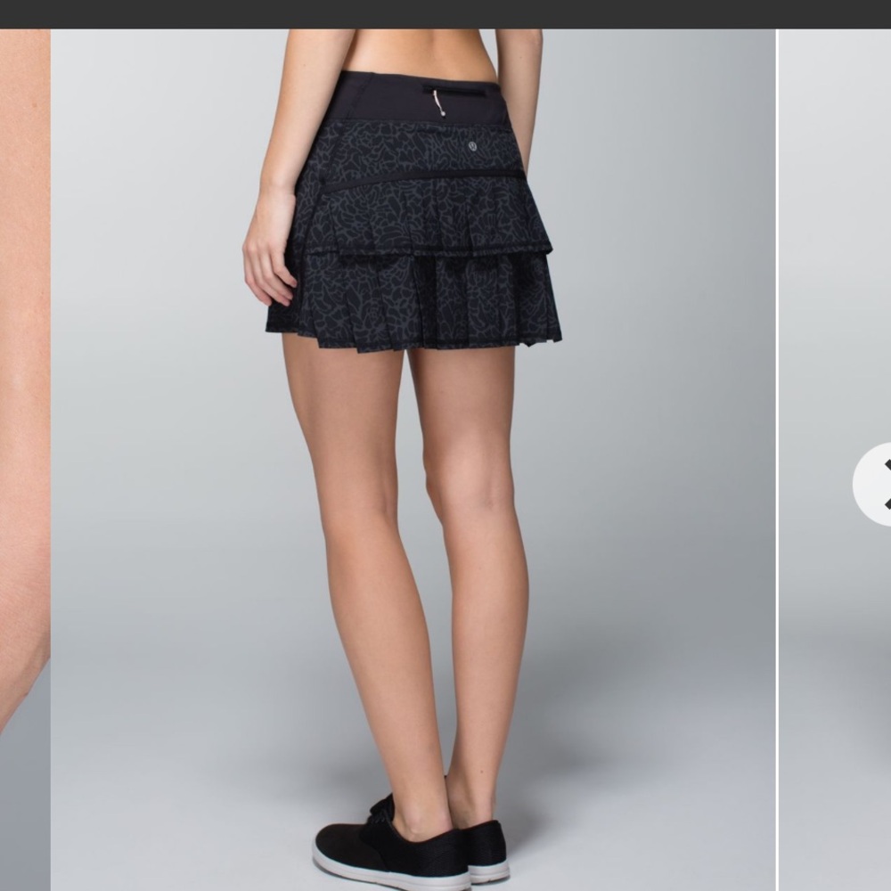 Lululemon 8 Tall Pace Setter Petal Camo Printed Black Deep Coal tennis skirt